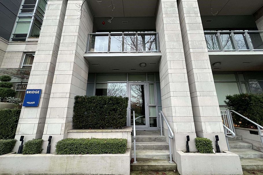 1618 Columbia Street Vancouver, BC - 17