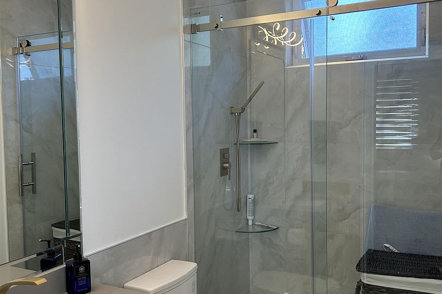 Main 4005 BOND STREET, Burnaby BC V5H 1E8 Burnaby, BC - 21