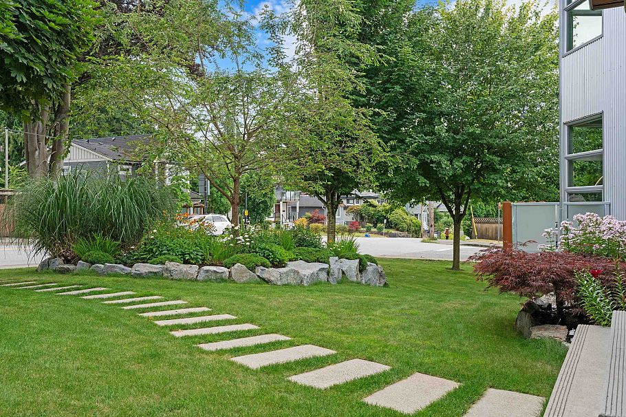 2005 Larson Road North Vancouver, BC - 27