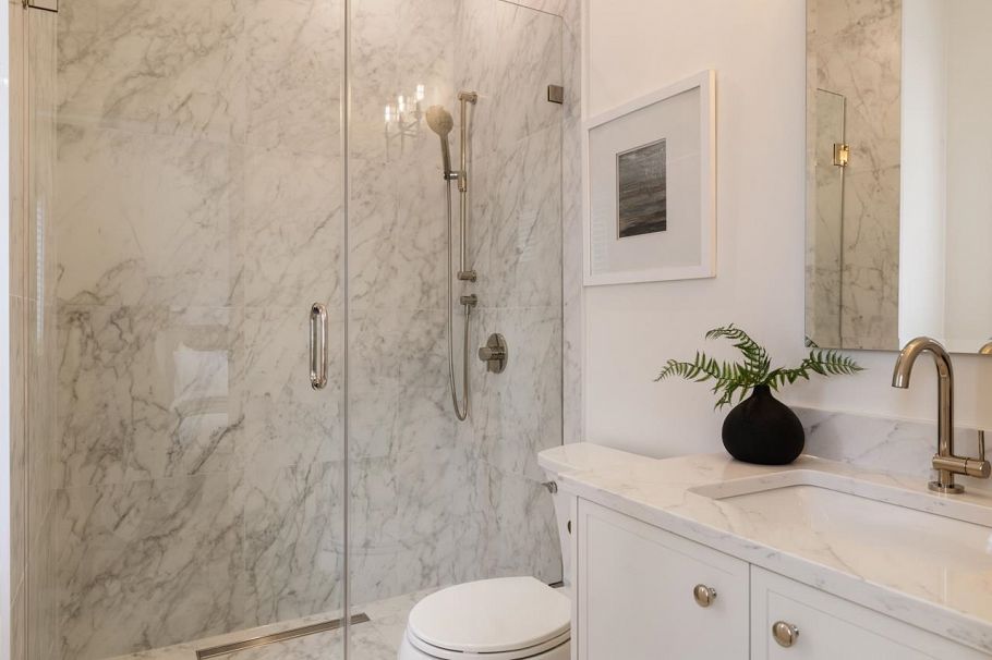 2053 E 4th Avenue Vancouver, BC - 11