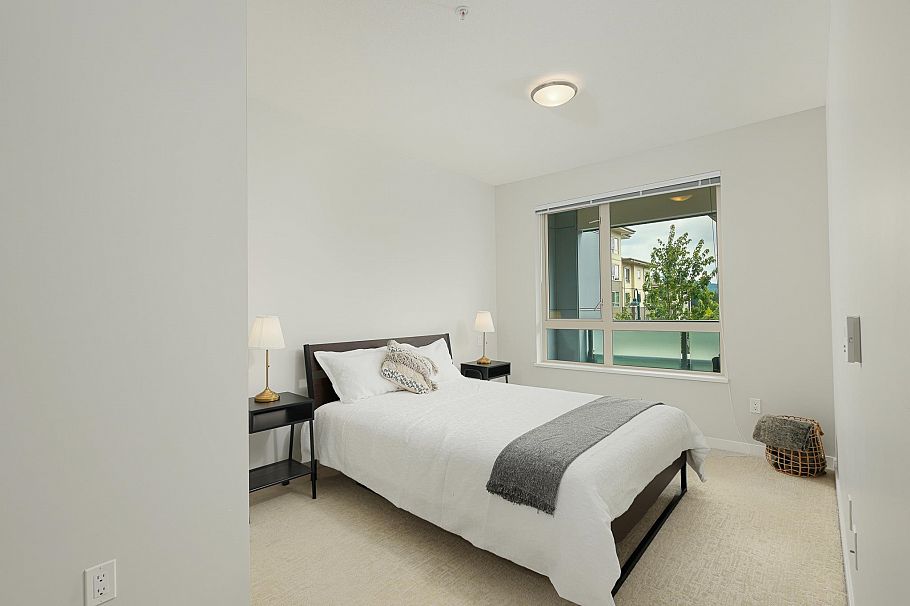 205 2651 Library Lane North Vancouver, BC - 8