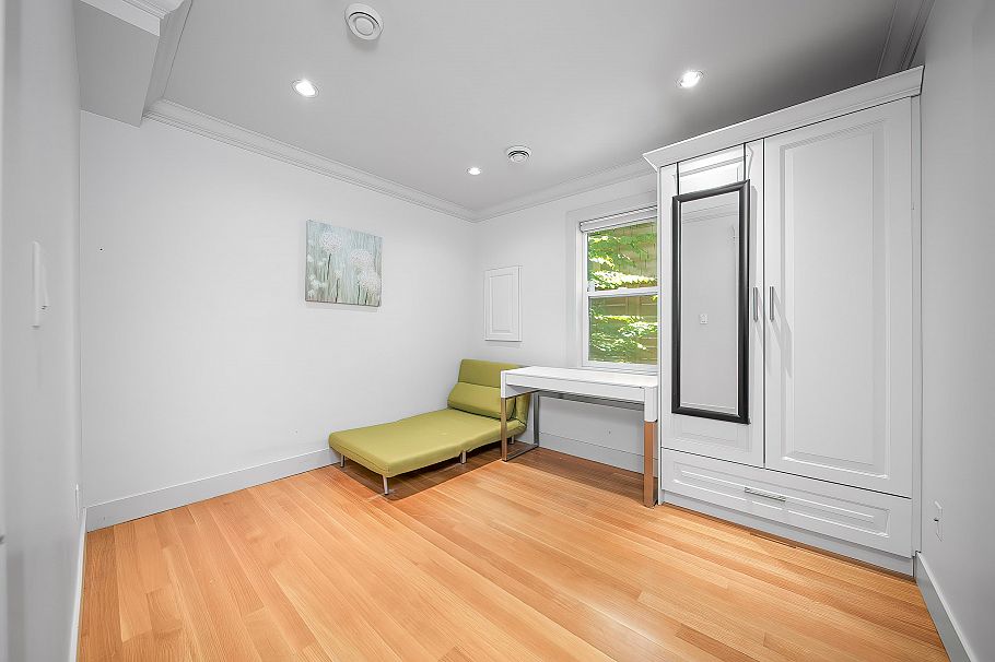 2388 Macdonald Street Vancouver, BC - 10