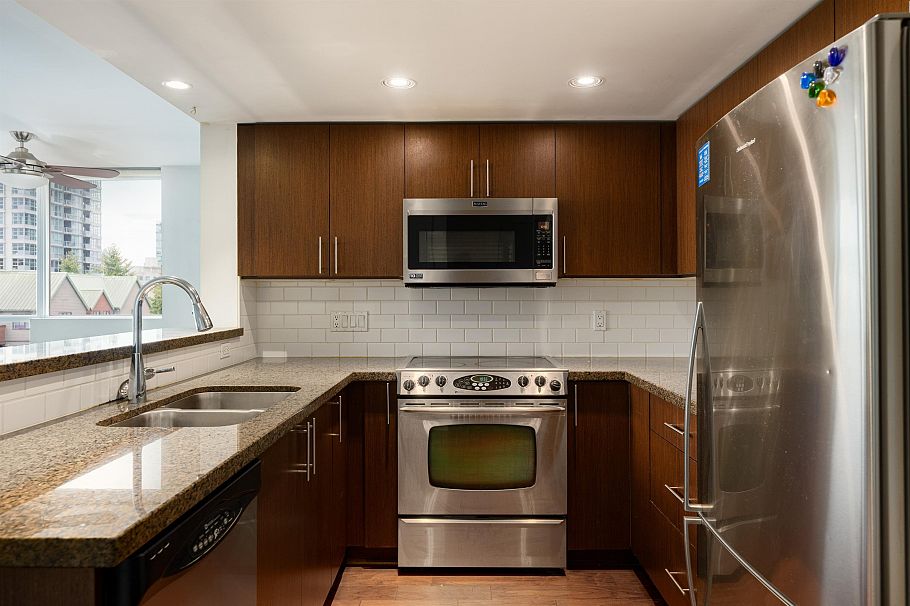 503 125 Milross Avenue Vancouver, BC - 3