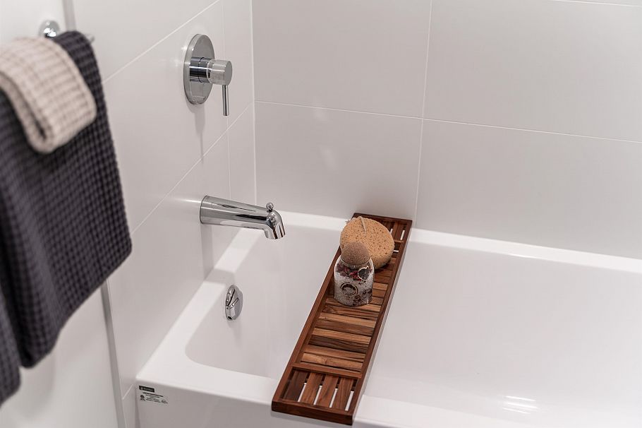 203 2419 Grant Street Vancouver, BC - 28