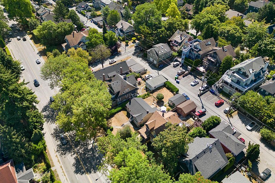 314 W 12th Avenue Vancouver, BC - 6