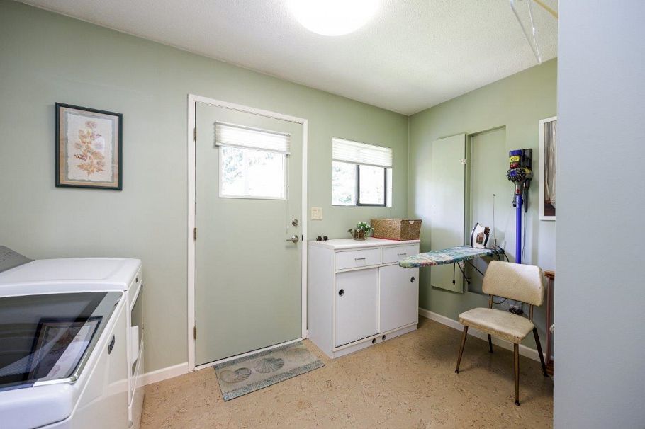 4588 Cliffmont Road North Vancouver, BC - 31