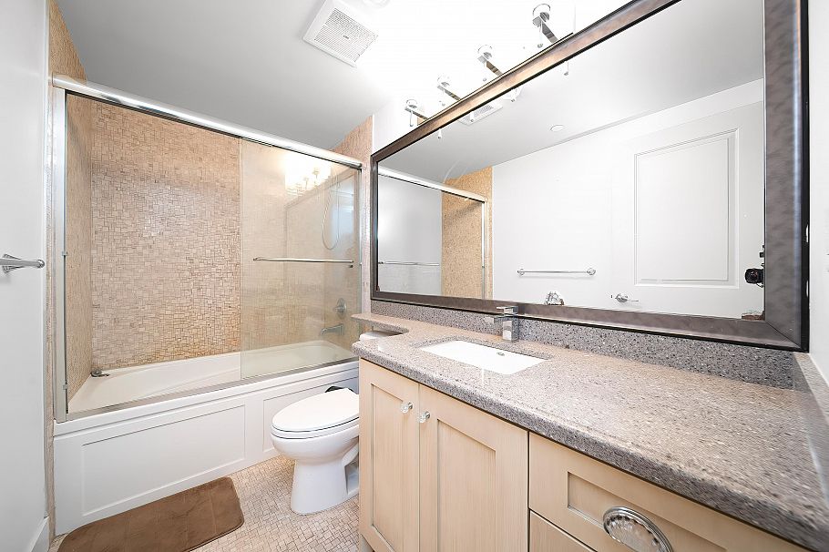 2388 Macdonald Street Vancouver, BC - 9