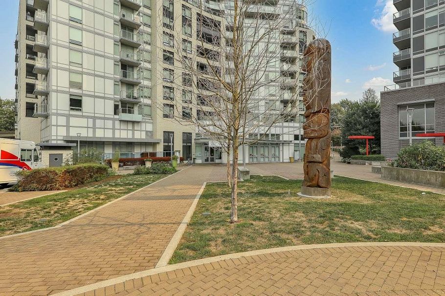 1206 5470 Ormidale Street Vancouver, BC - 35