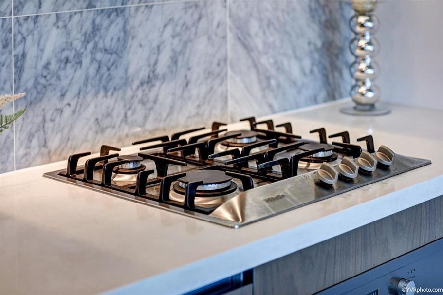 1252 38 SMITHE STREET, Vancouver BC V6B 0P4 Vancouver, BC - 4