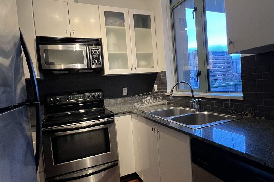 807 1238 Burrard Street Vancouver, BC - 4