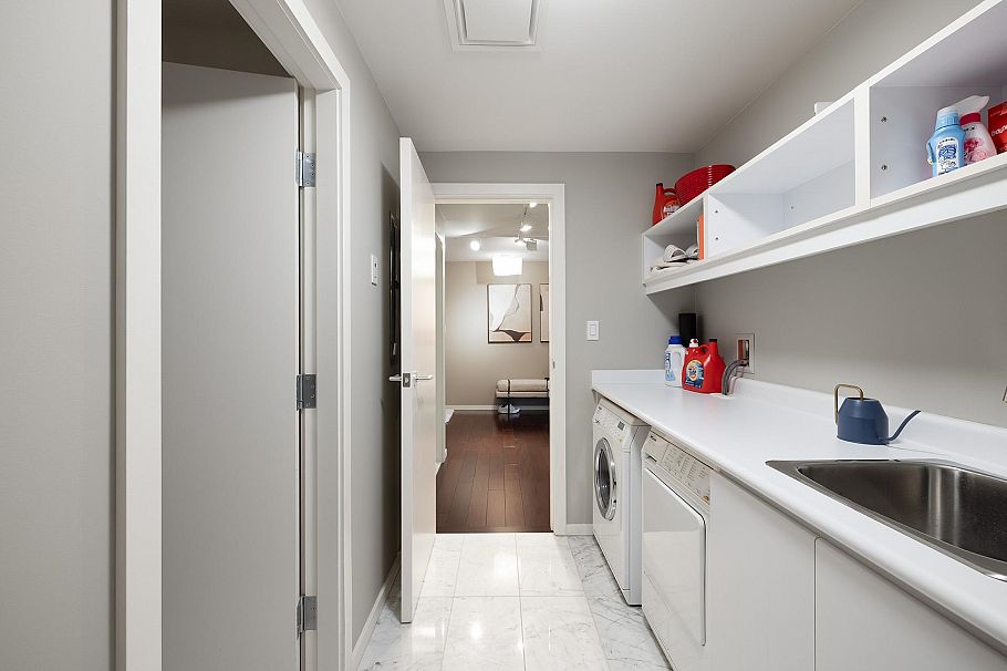 3307 1011 W Cordova Street Vancouver, BC - 22