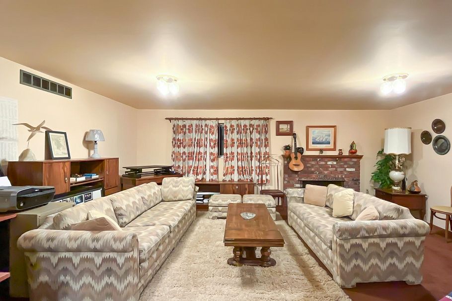 4680 W 15th Avenue Vancouver, BC - 37