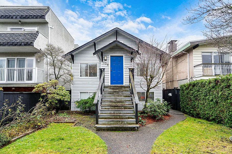 156 E 53rd Avenue Vancouver, BC - 1