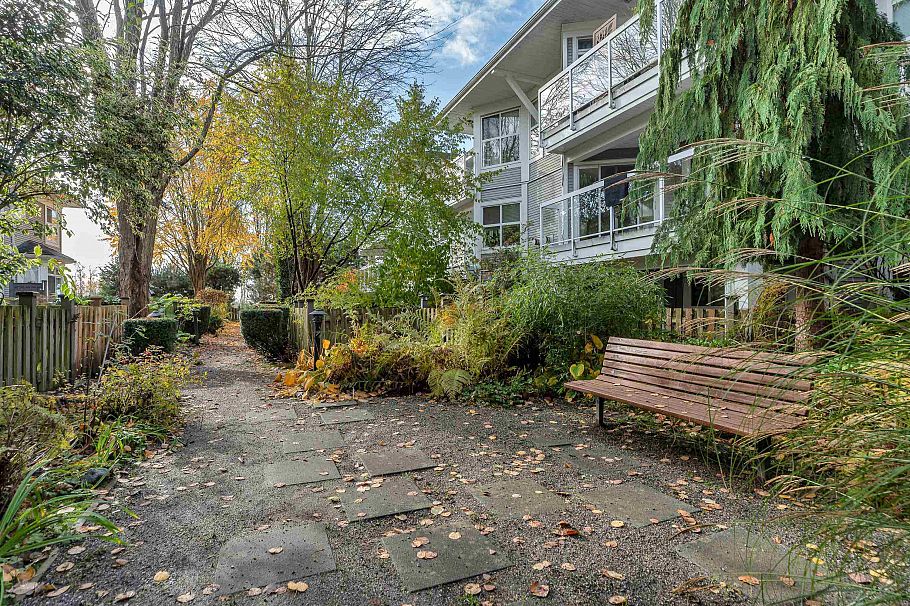 8533 Aquitania Place Vancouver, BC - 28