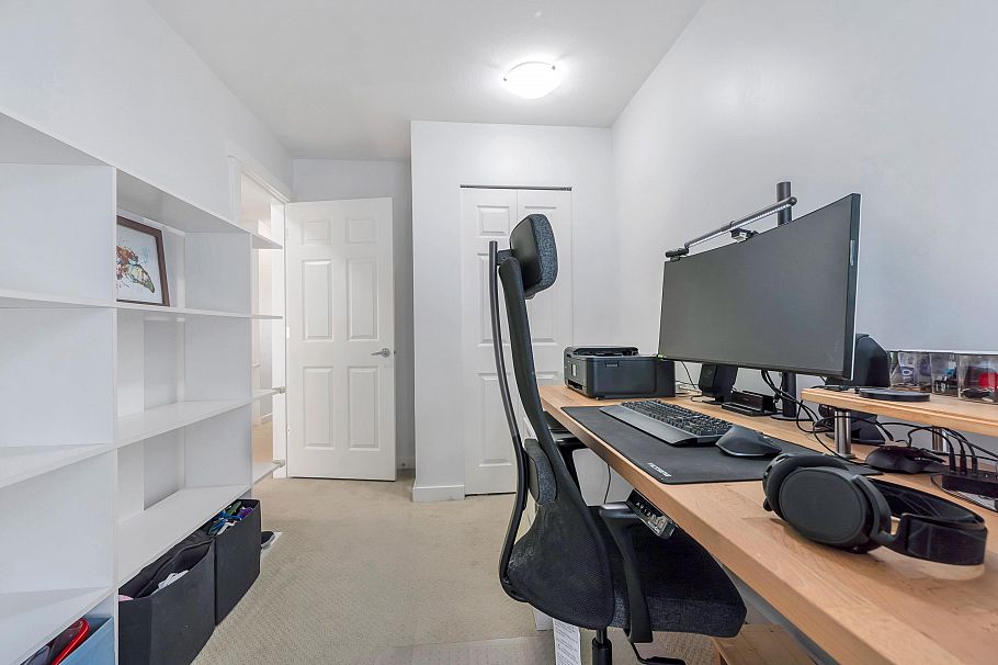 8533 Aquitania Place Vancouver, BC - 24