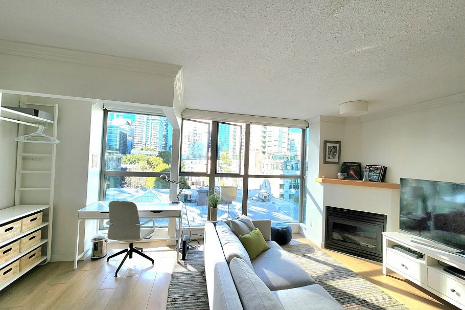 928 RICHARDS STREET, Vancouver BC V6B 3C1 Vancouver, BC - 3