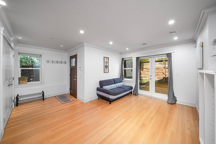 2388 Macdonald Street Vancouver, BC - 4