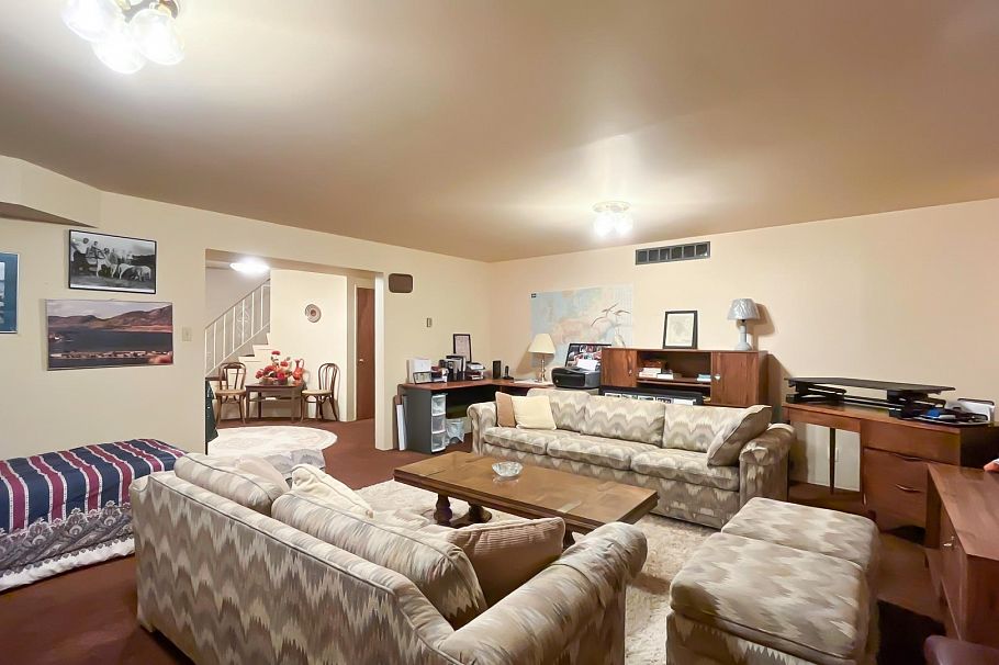 4680 W 15th Avenue Vancouver, BC - 36