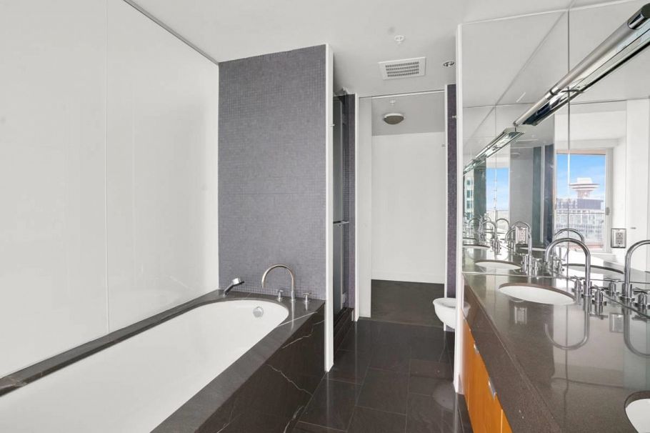 310X 1077 W CORDOVA STREET, Vancouver BC V6C 0B9 Vancouver, BC - 11