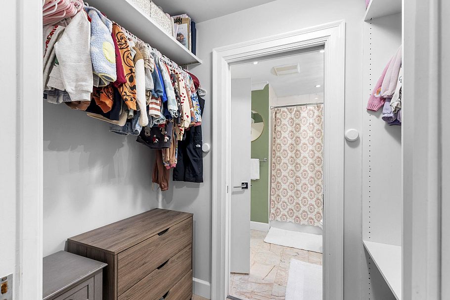 102 1500 Ostler Court North Vancouver, BC - 24