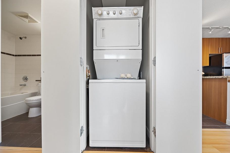 2806 688 Abbott Street Vancouver, BC - 21