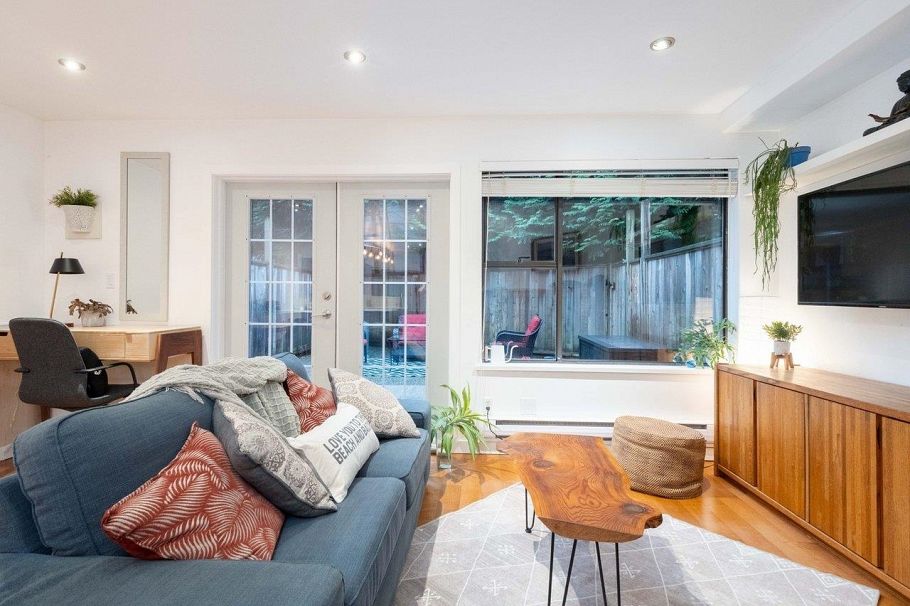 9 2151 Banbury Road North Vancouver, BC - 4