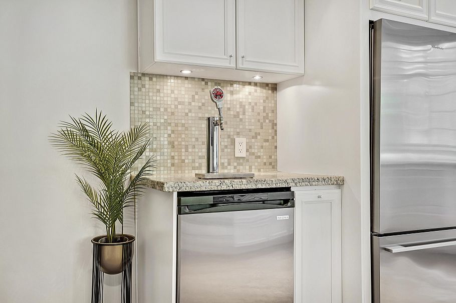 281 Smithe Street Vancouver, BC - 12