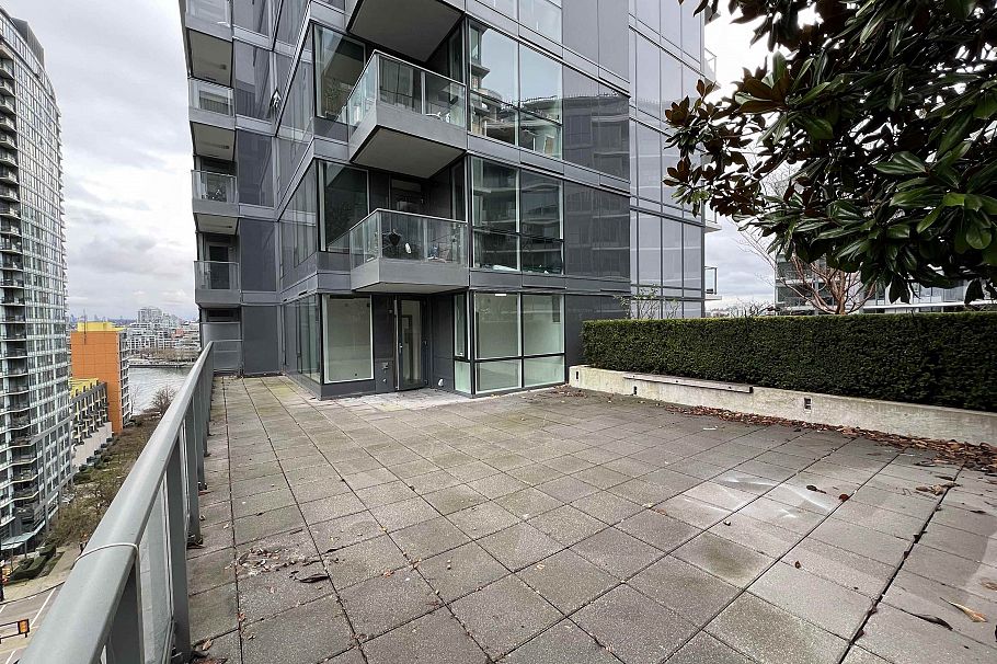 1252 38 SMITHE STREET, Vancouver BC V6B 0P4 Vancouver, BC - 11