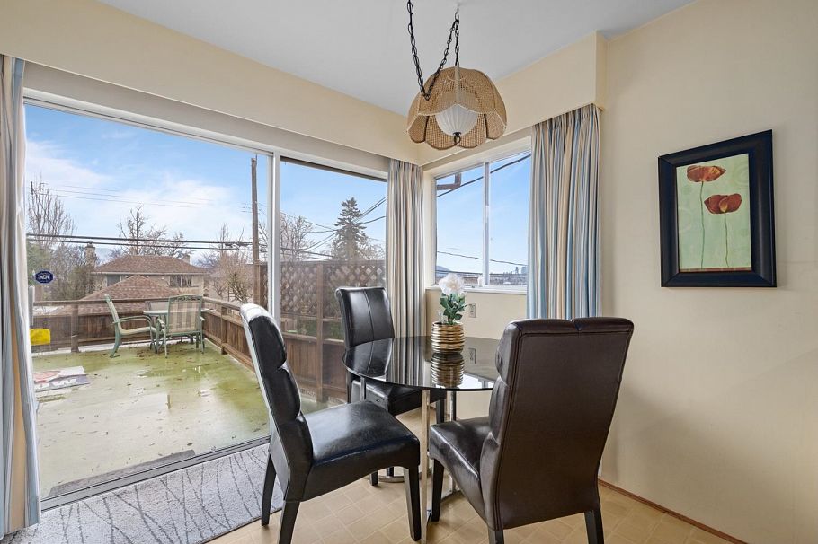 3845 W 14TH, Vancouver BC V6R 2X1 Vancouver, BC - 13