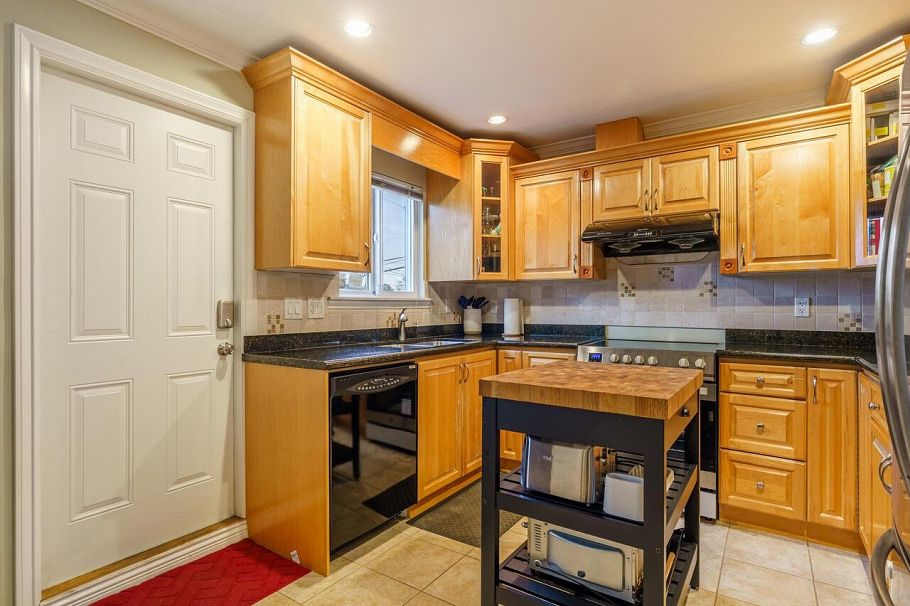 1150 East 41st Avenue Vancouver, BC - 10