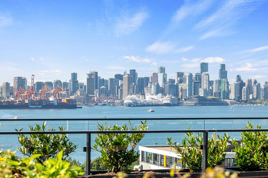 659 422 E 3rd Street North Vancouver, BC - 12