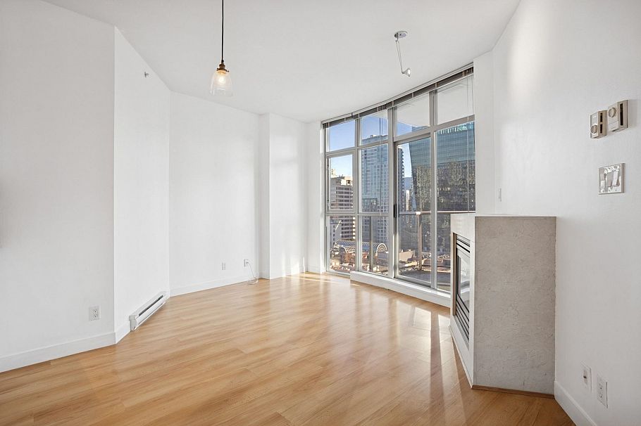 1203 1050 SMITHE STREET, Vancouver BC V6E 4T4 Vancouver, BC - 3