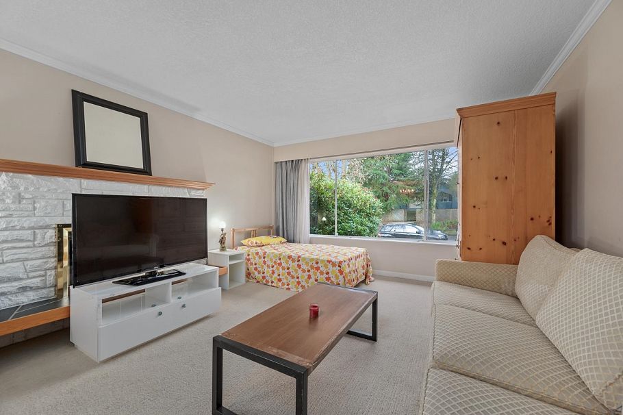 3845 W 14TH, Vancouver BC V6R 2X1 Vancouver, BC - 2