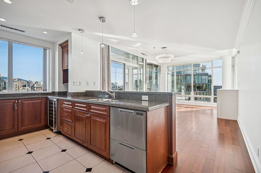 1903 1515 Homer Mews Vancouver, BC - 9