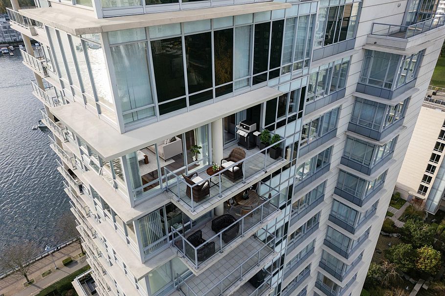 1903 1515 Homer Mews Vancouver, BC - 24