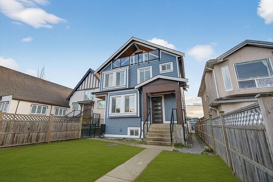 2430 E 41 Avenue Vancouver, BC - 29