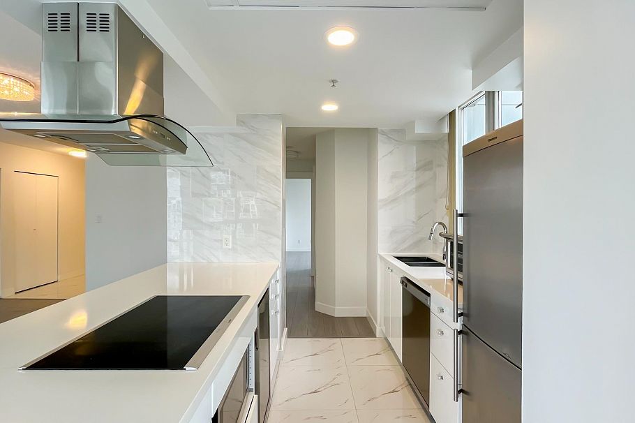 1602 1201 Marinaside Crescent Vancouver, BC - 15