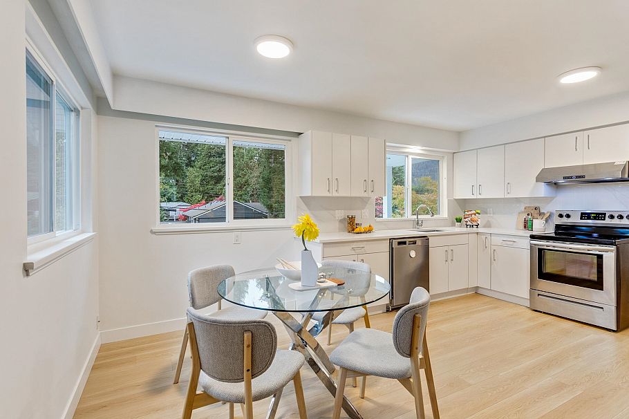 3288 Hoskins Road North Vancouver, BC - 10