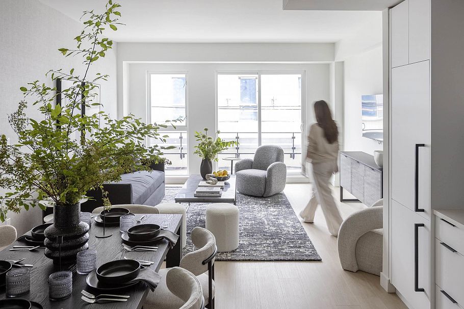 559 422 E 3rd Street North Vancouver, BC - 2