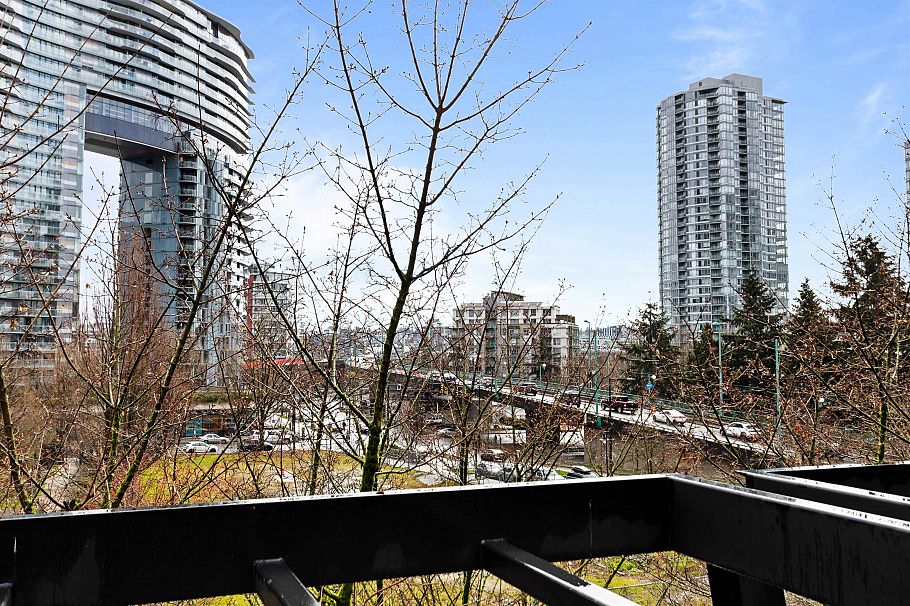 975 Beatty Street Vancouver, BC - 28