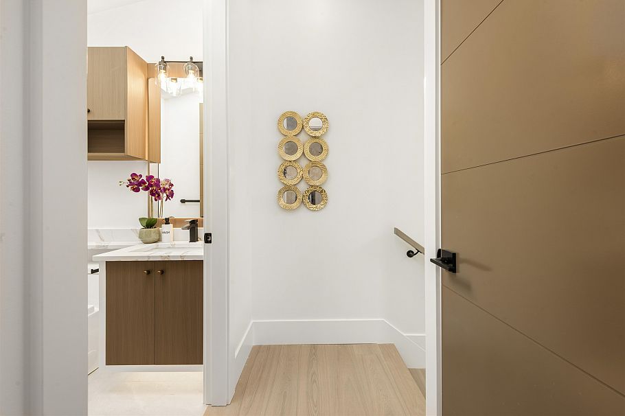 1 847 E 10th Avenue Vancouver, BC - 28