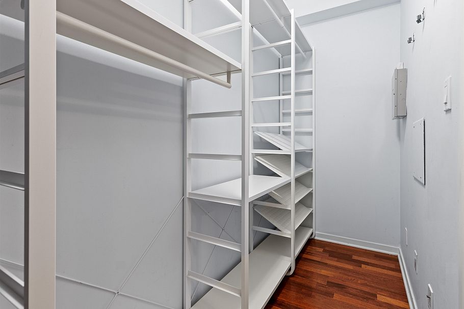 975 Beatty Street Vancouver, BC - 6