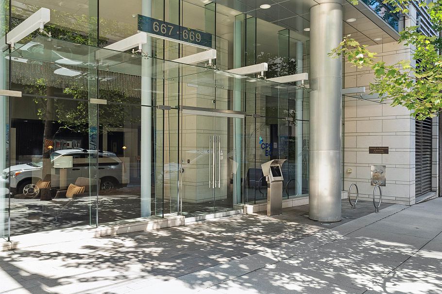2702 667 Howe Street Vancouver, BC - 31