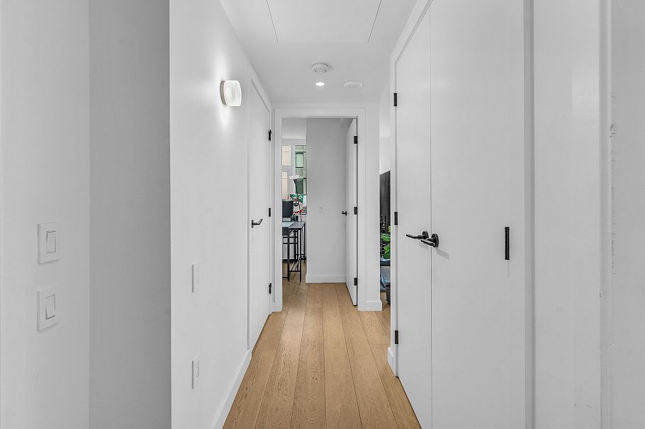 1401 1365 Davie Street Vancouver, BC - 9