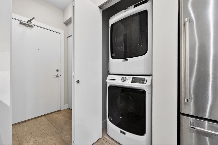 303 1728 Gilmore Avenue Burnaby, BC - 24