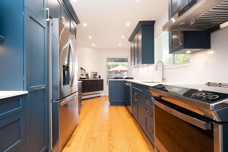 4 260 E 4th Street North Vancouver, BC - 17