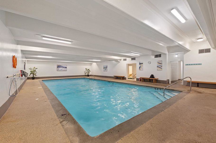 201 2012 Fullerton Avenue North Vancouver, BC - 18