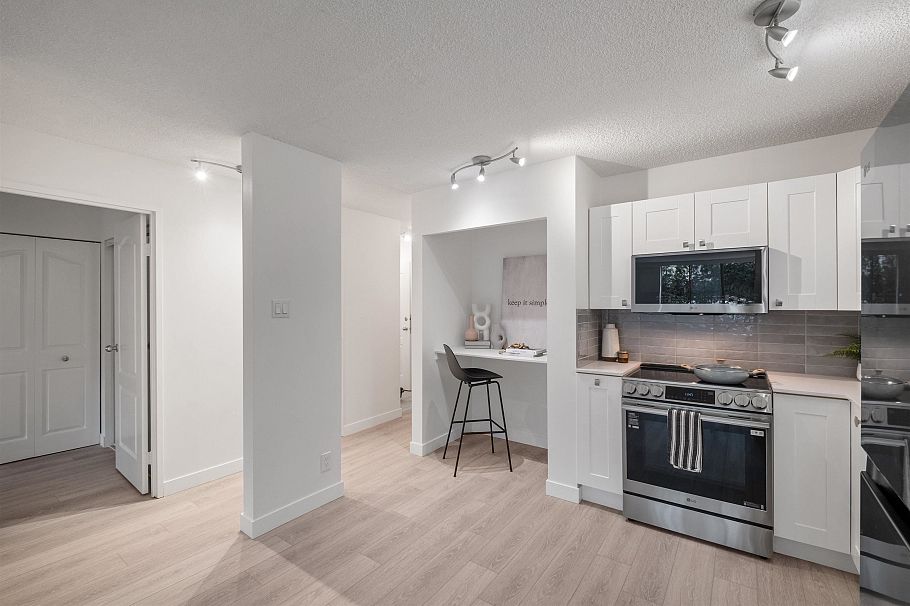 201 2012 Fullerton Avenue North Vancouver, BC - 16