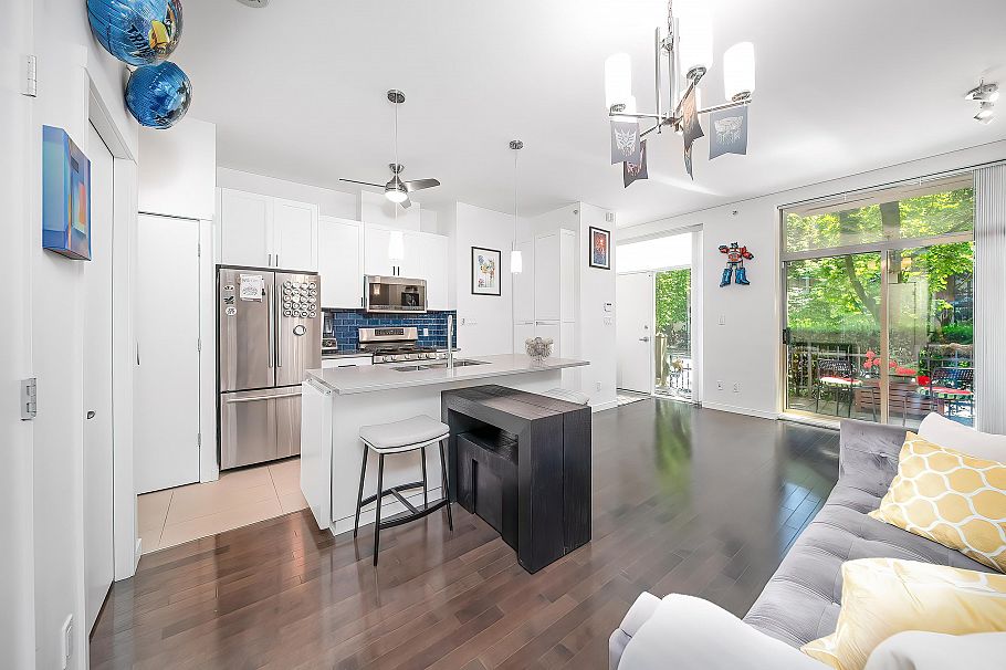 983 Richards Street Vancouver, BC - 5