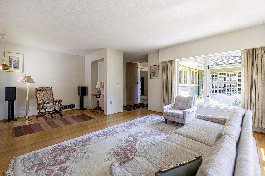 6180 Highbury Street Vancouver, BC - 7